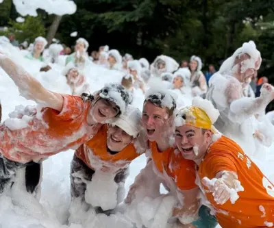 EH Schuimparty 2 Animatiewerk Camping De Haeghehorst