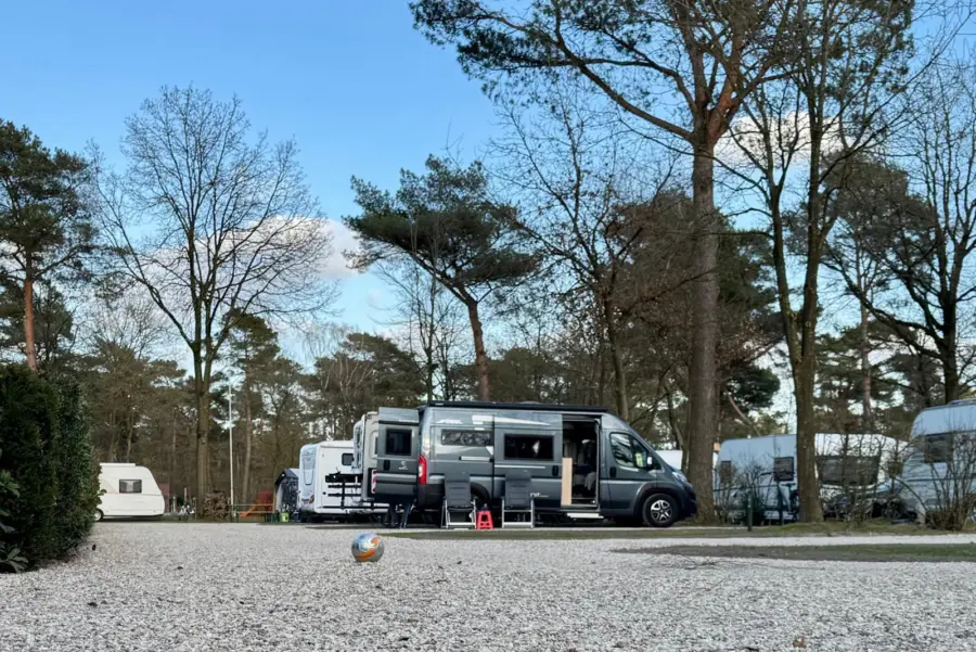 HH kamperen Camperplaats 5 LR